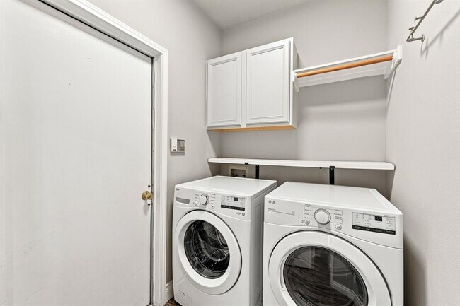Building Photo - 1600 Viki Lynn Ct
