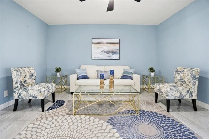 Building Photo - 1573 Casarin Ave