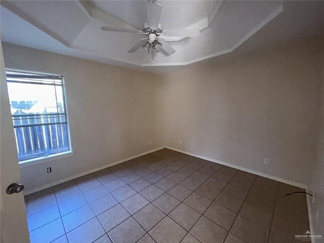 Building Photo - 16 Horizon Peak