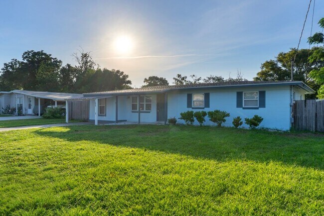 Building Photo - Cute 3/2 home in Orange Park