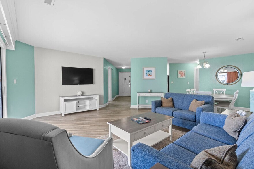 Primary Photo - 2805B N Ocean Blvd