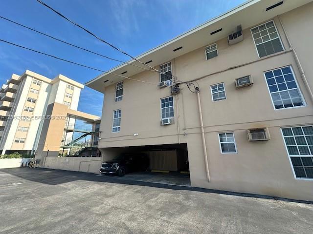 Building Photo - 1400 Douglas Rd