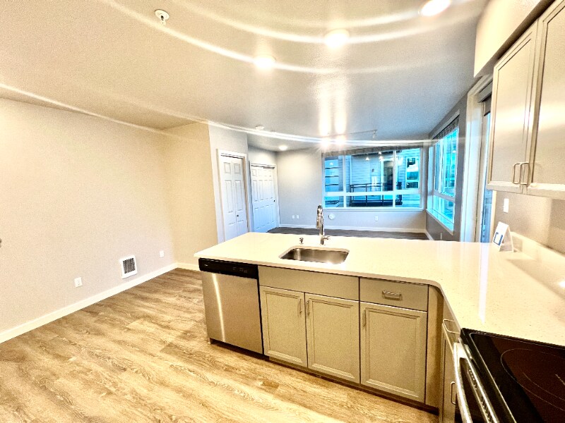 Building Photo - 2330 Yakima Ct
