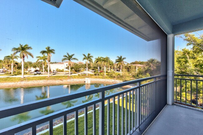 Building Photo - 3 BEDROM 3 BATH TOWNHOUSE IN VILLA MAR BON...