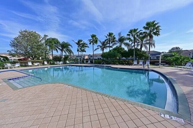 Building Photo - 3566 Parkridge Cir