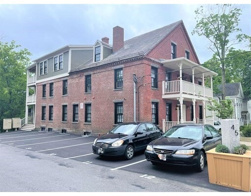 Building Photo - 41 Summer St