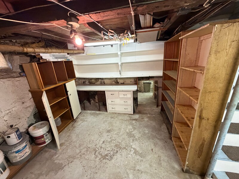 Building Photo - 7 Pearl St