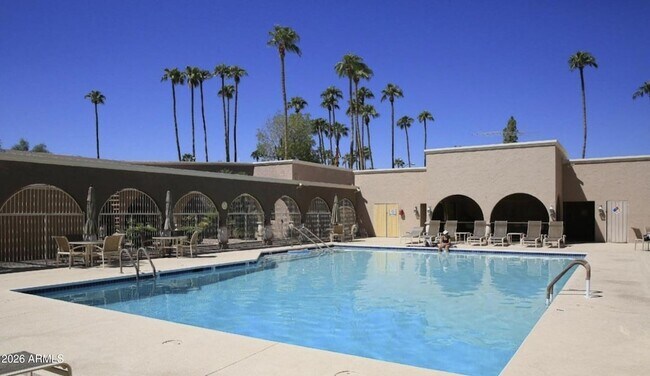 Building Photo - 7950 E Camelback Rd