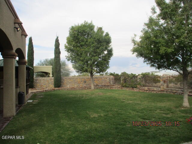 Building Photo - 7377 Black Mesa Dr