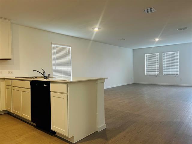 Building Photo - 717 Dressage Ln