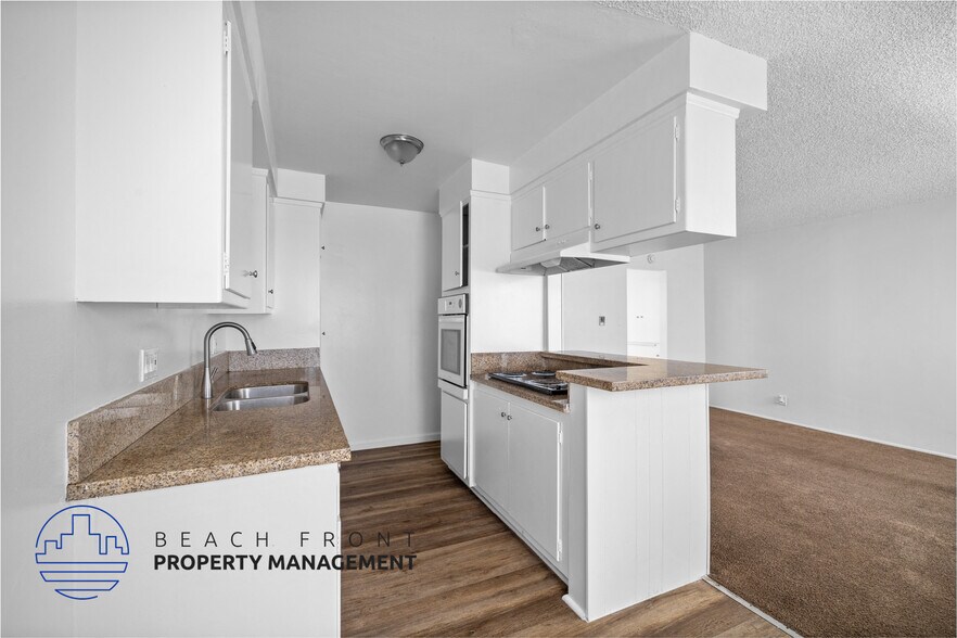 Building Photo - 768 Gaviota Ave.