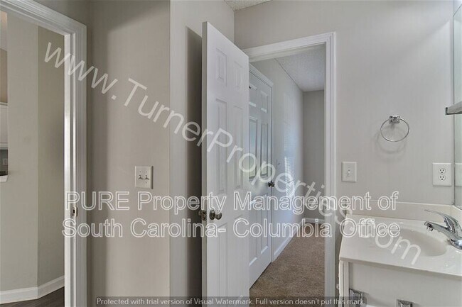 Building Photo - 251 Blue Savannah St