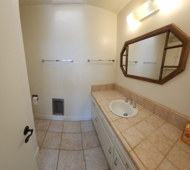 Building Photo - THOSE MORRO BAY VIEWS! Bright and Airy 2 bedroom 2 bath house near Embarcadero