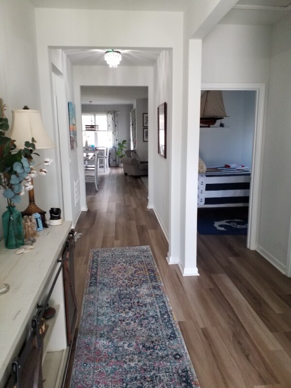 Building Photo - 1428 St Dunstan Ct SE