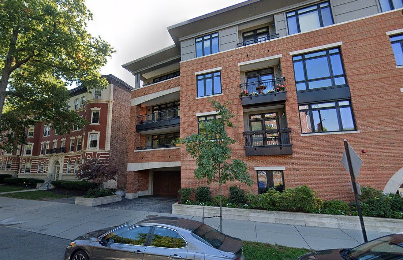 Building Photo - 1601 Beacon St