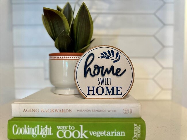 Building Photo - 145 Rita Blanca Bnd