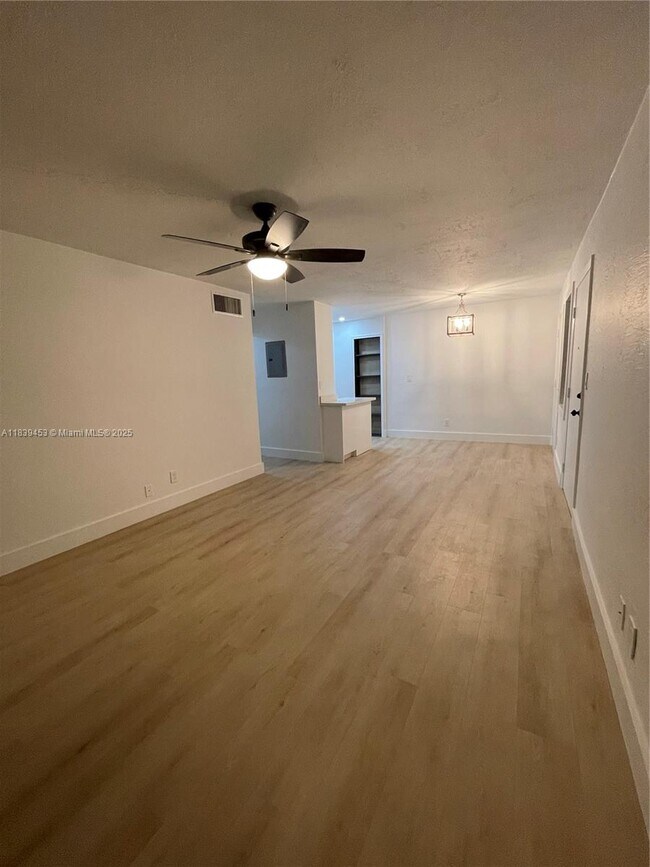 Building Photo - 8701 SW 141st St