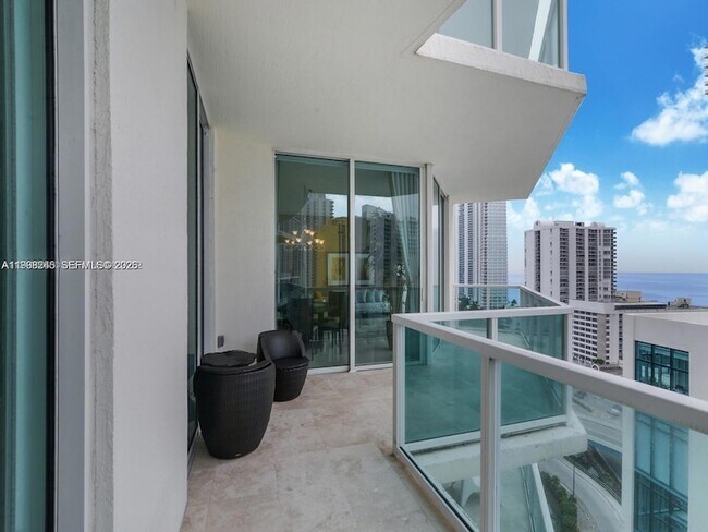 Building Photo - 150 Sunny Isles Blvd