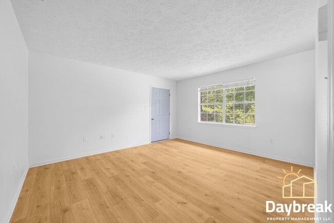 Building Photo - 10913 Queen Ann Ct