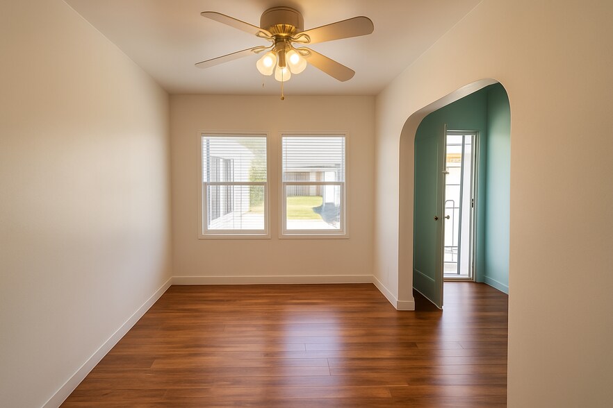 Building Photo - 242 Linda Vista Dr