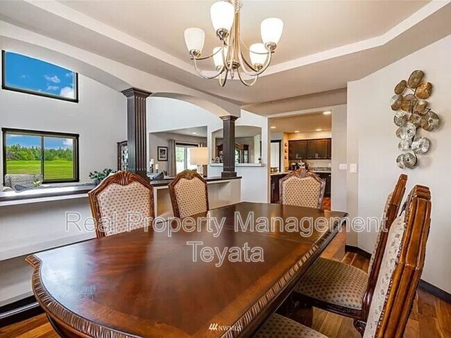 Building Photo - 4352 Castlerock Dr