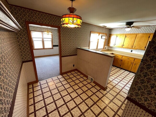 Building Photo - Cute Rental House in Shelbyville