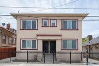 Building Photo - 975 37th St