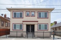 Building Photo - 975 37th St