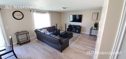 Building Photo - 2349 Jim Bridger Dr