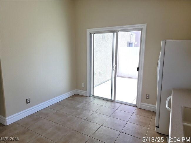 Building Photo - 8610 Little Fox St