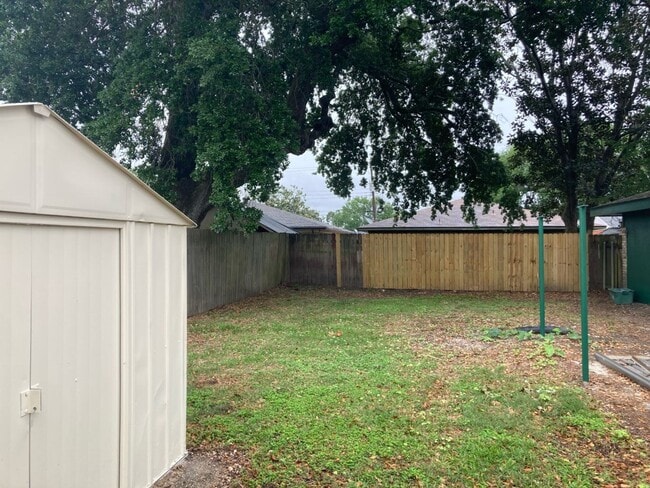 Building Photo - Single Family 3 bed 2 bath Home for Rent