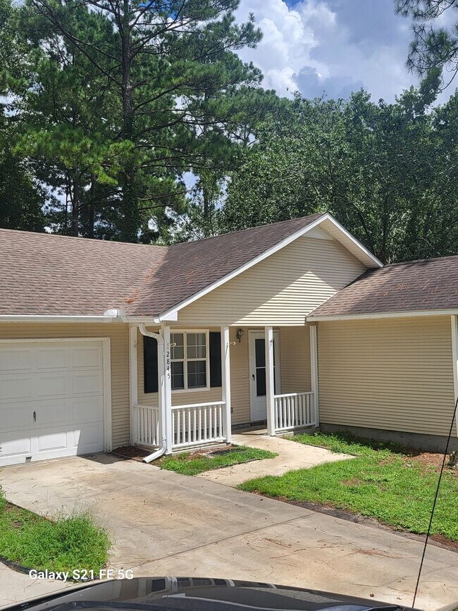 Building Photo - 2845 Fawnwood Cir