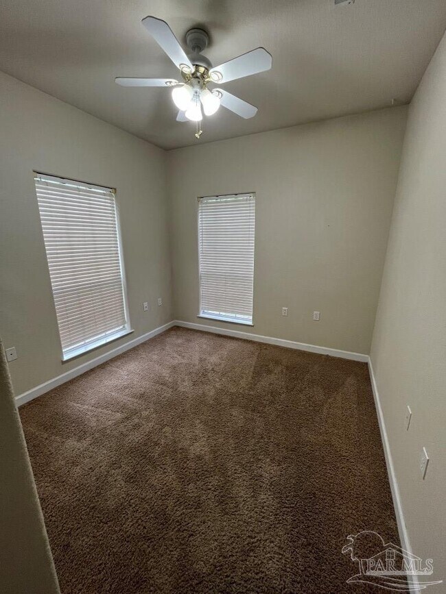 Building Photo - 754 Crooked Oak Dr