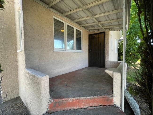 Building Photo - Shadle Area