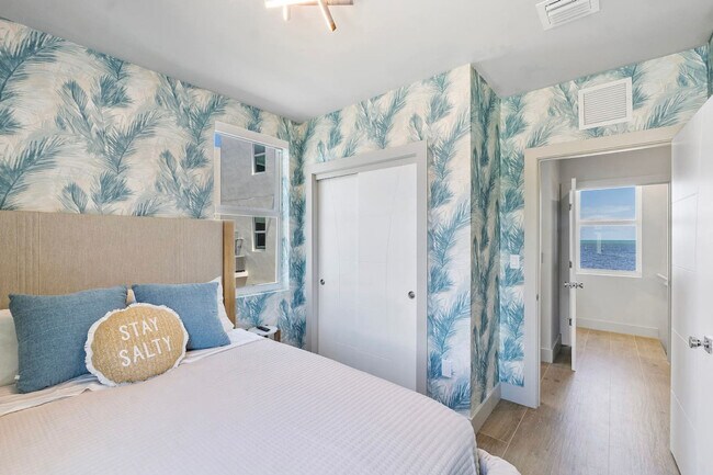 Building Photo - 99 Seaside Ave