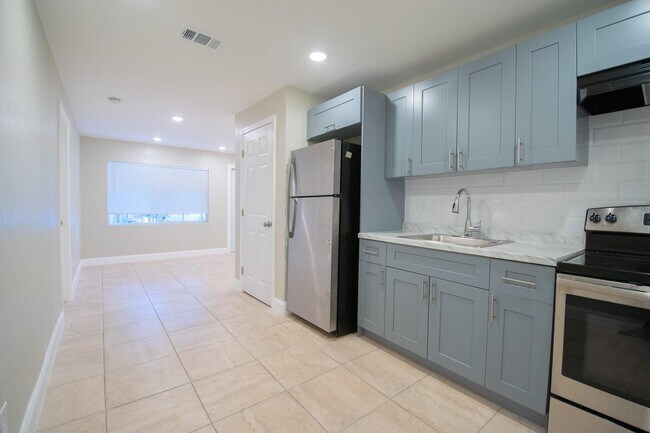 Building Photo - 508 N 23rd St