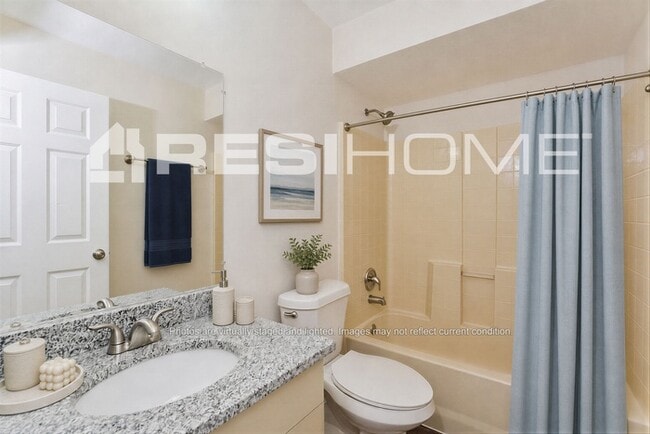 Building Photo - 2924 Norwick St
