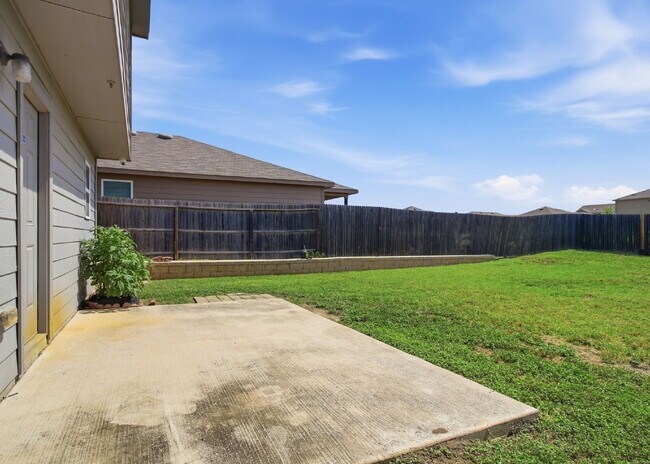 Building Photo - 7526 Crestway Ridge