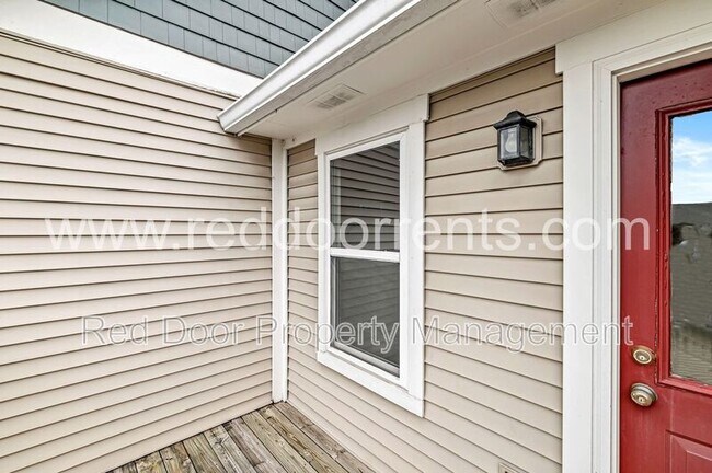 Building Photo - 2406 N Delaware St