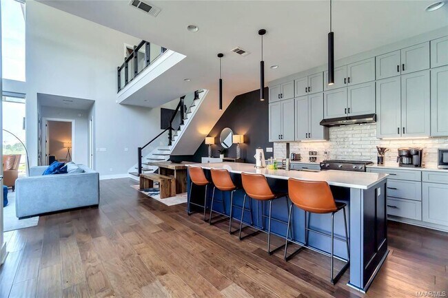 Building Photo - 7132 Fain Park Dr