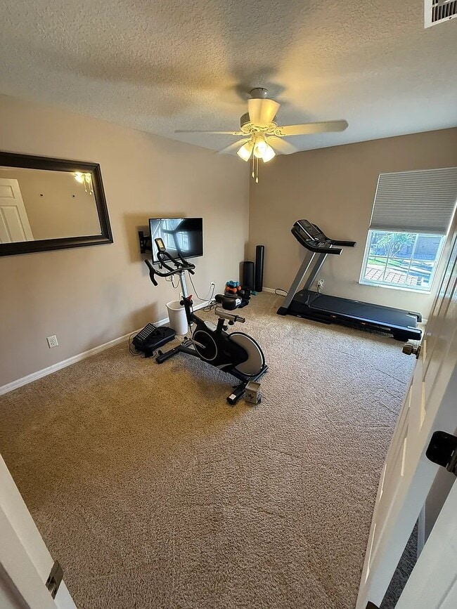 Building Photo - 7215 35th Ln E