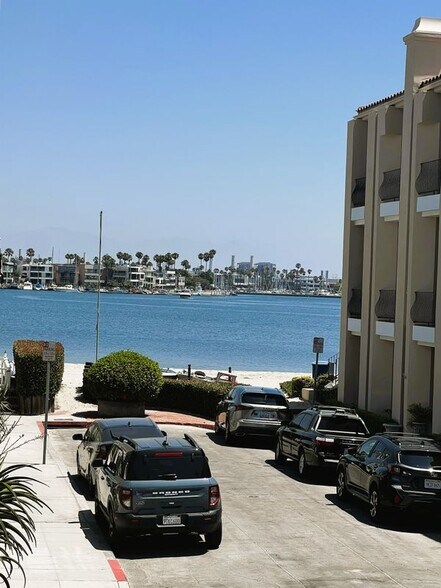 Building Photo - 6621 E Ocean Blvd