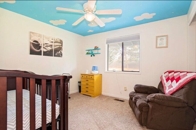 Building Photo - Great 3 Bedroom, 2 bath house Available Se...