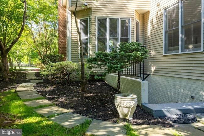 Building Photo - 4705 Rippling Pond Dr