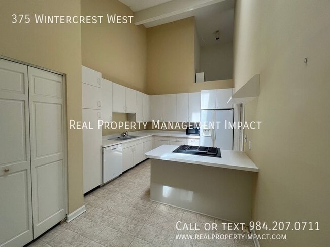 Building Photo - 375 Wintercrest W