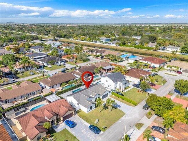 Building Photo - 15042 SW 149th Ct