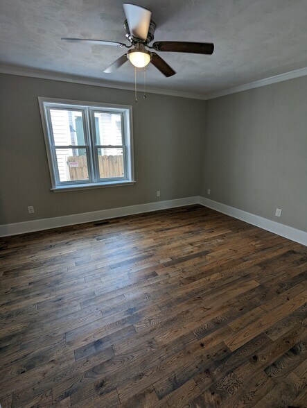 Building Photo - 528 Maryland Ave