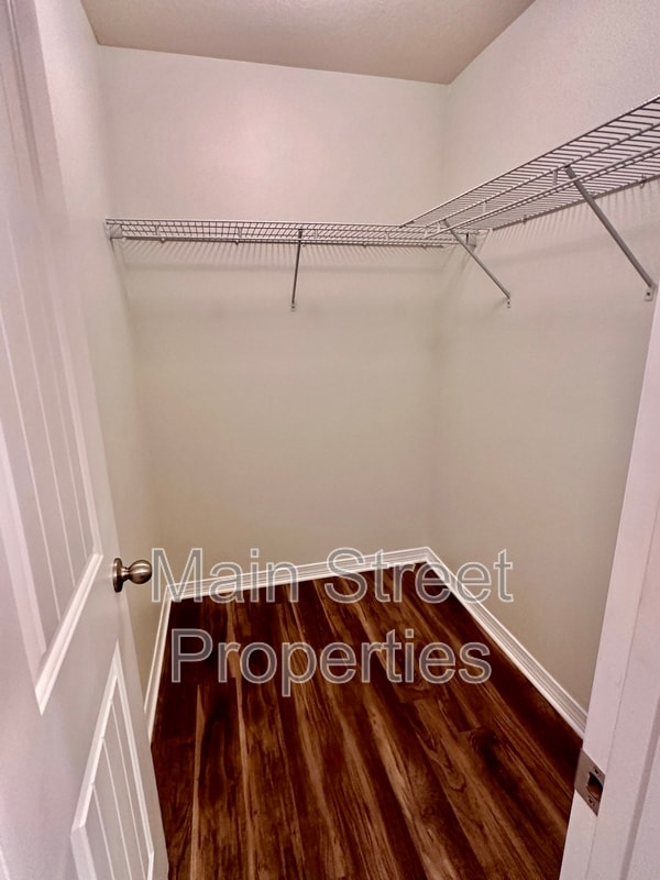 Building Photo - 10493 River Birch Dr