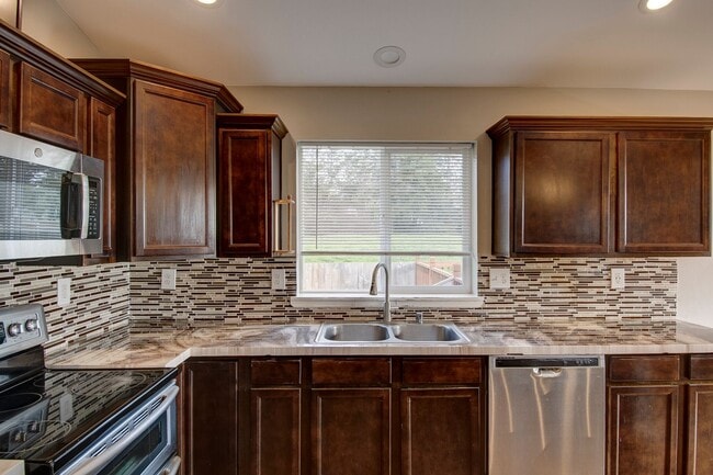 Building Photo - 3 Bed 2 Bath home in Rolling Hills