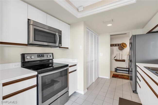 Building Photo - 5550 Heron Point Dr